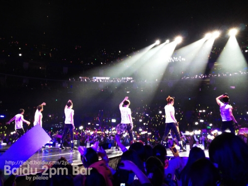 [18.11.12] [PICS] Concert 'What Time Is It?' à Shanghai 138