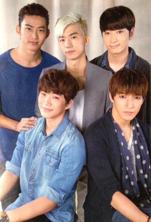 [07.11.12] 2PM dans le magazine NHK Weekly Stella (sans Nichkhun) 35