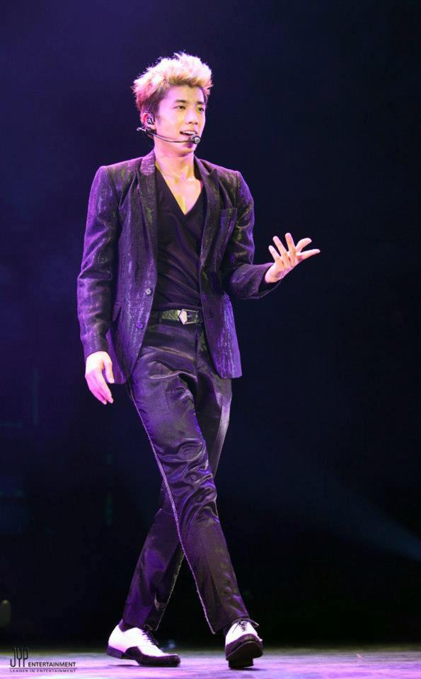 [16.12.12] [PICS] Concert ‘What Time Is It?’ à Taipei 1010