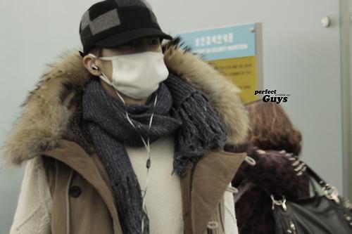 [14.12.12] Les 2PM à l’aéroport d’Incheon (départ pour la Taiwan) 1112