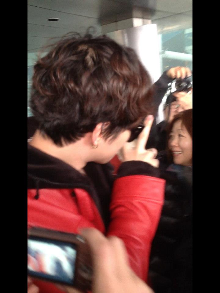 [13.01.13] [PICS] Les 2PM à l'aéroport d'Incheon (retour du Japon) 104