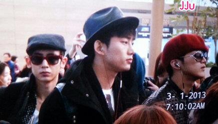 [01.03.13] [PICS] 2PM (sans Chansung) l’aéroport d’Incheon (départ pour les Philippines) 20
