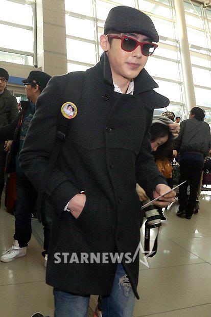 [08.03.13] [PICS] 2PM à l’aéroport d’Incheon (départ pour Jakarta) 227