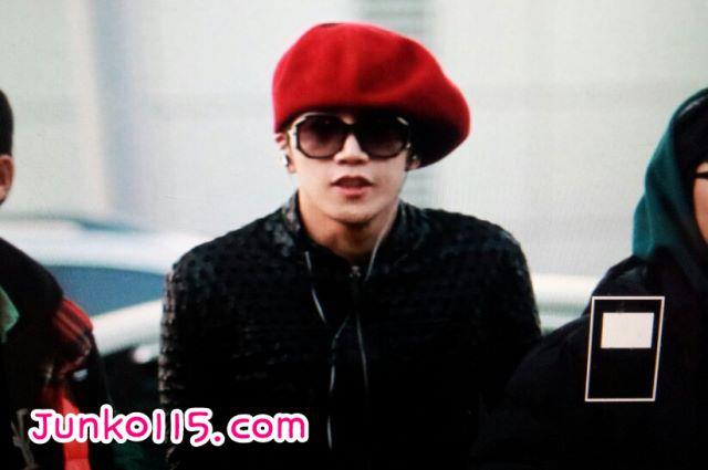 [01.03.13] [PICS] 2PM (sans Chansung) l’aéroport d’Incheon (départ pour les Philippines) 3