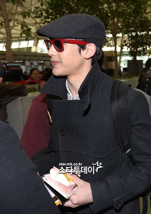 [08.03.13] [PICS] 2PM à l’aéroport d’Incheon (départ pour Jakarta) 319