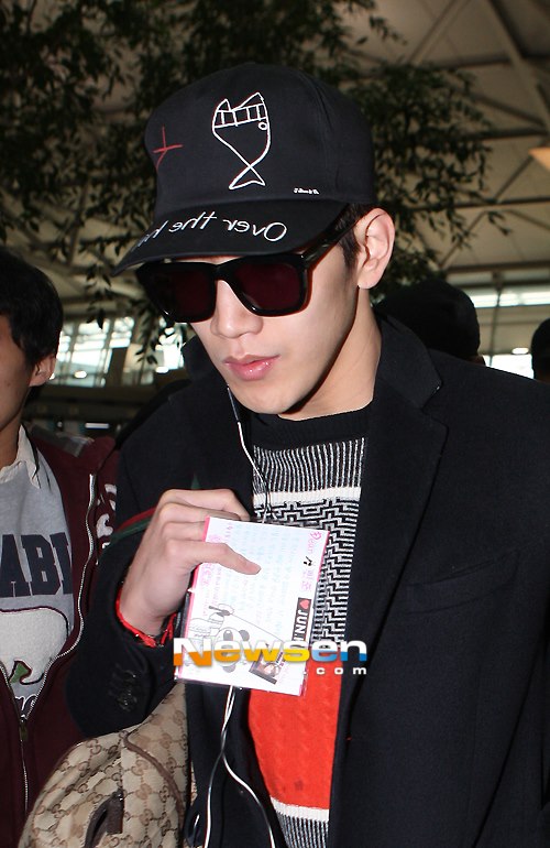 [08.03.13] [PICS] 2PM à l’aéroport d’Incheon (départ pour Jakarta) 517