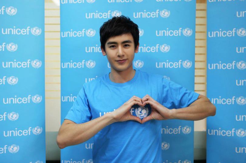 [09.04.13] Photos officielles de 'Friends of UNICEF' avec Nichkhun 315