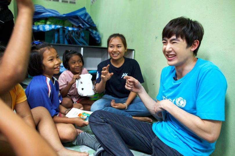 [09.04.13] Photos officielles de 'Friends of UNICEF' avec Nichkhun 87